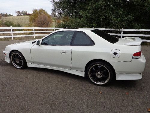 1999 honda prelude auto....nice car with alot of pictures,  will ship!!!!!