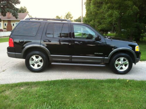 2005 ford explorer 4x4 3rd row seating!!!