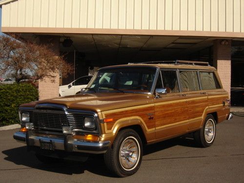 1983 jeep grand wagoneer 4*4