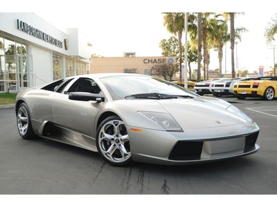 02 murcielago coupe. 5k miles. new tires. black calipers. 6 speed manual.