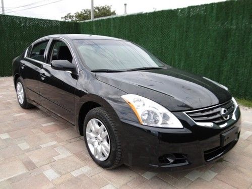 12 altima 2.5s s full warranty only 23k miles very clean fla carfax certified