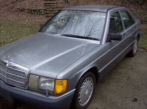 1989 mercedes 190e runs and drives great