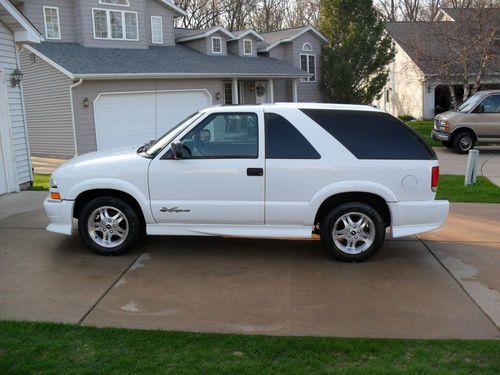 2003 chevrolet blazer xtreme sport utility 2-door 4.3l