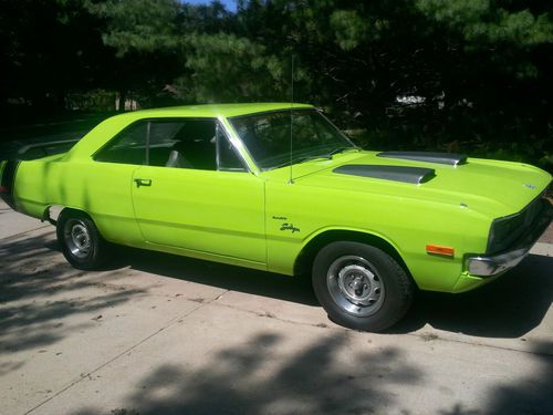 1972 dodge dart swinger hardtop 2-door 5.2l