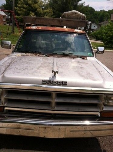 1989 dodge ram pickup truck