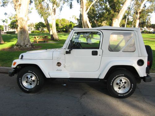 Purchase Used 1998 Jeep Wrangler Sahara Sport Utility 2 Door 4 0l