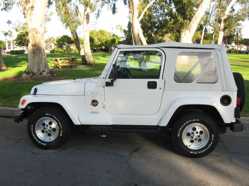 1998 jeep wrangler sahara sport utility 2-door 4.0l