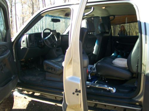 Chevy Lifted Trucks For Sale >> Purchase used 2002 Custom Lifted Chevrolet Avalanche 1500 Z71 Crew Cab Pickup 4-Door 5.3L in ... Chevy Lifted Trucks For Sale >> Purchase used 2002 Custom Lifted Chevrolet Avalanche 1500 Z71 Crew Cab Pickup 4-Door 5.3L in ...