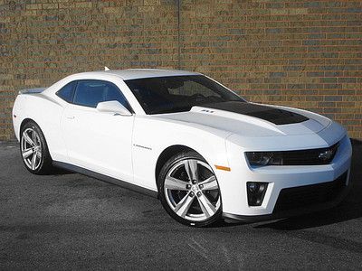Only 5kmi * zl1 supercharged * 20" wheels * heads up display * rear camera