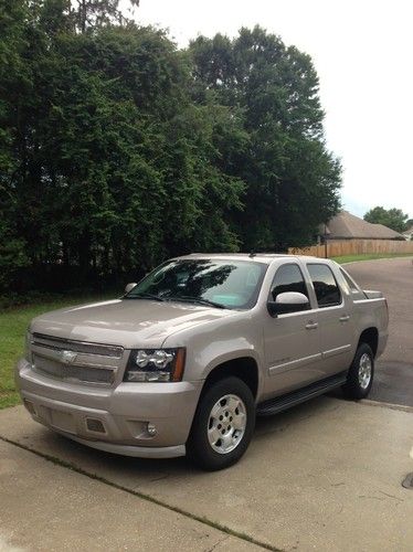 07 chevrolet avalanche clean low miles cheap look!!!