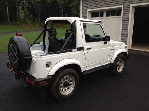 1994 suzuki samurai 4x4, all original only 60,000 mi. no rust