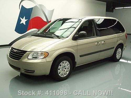 2005 chrysler town &amp; country scooter/pwr chair lift 46k texas direct auto