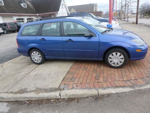 2004 ford focus se wagon -drives excellent-