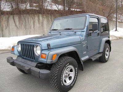 4x4 sport 6 cyl auto low miles a/c hard or soft top new bf goodrich super clean