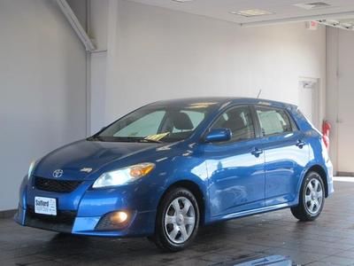 2009 toyota matrix automatic clean car!!