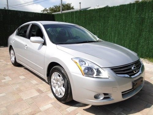12 altima 2.5s s full warranty only 23k miles very clean fla carfax certified