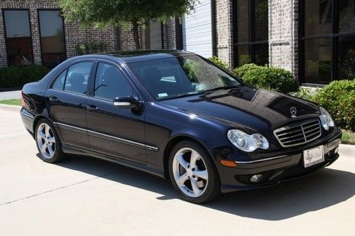 Sunroof,xenons,sirius,diamond black metallic/black leather,very clean sedan!!