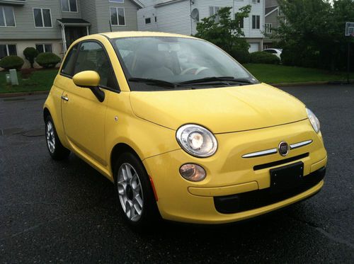 2012 fiat 500 pop hatchback  with 32k  miles no reserve the car  must go!!