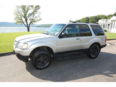 Buy Used 2003 Ford Explorer Sport Xlt 4x4 4wd 2 Door Custom