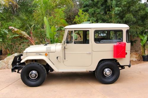 1969 toyota land cruiser fj40 100% rust free cali rig body off resto. beautiful