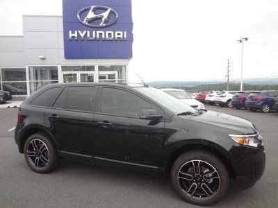 Loaded to the max sel awd save thousands we finance don't miss this one!!
