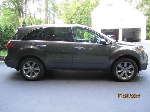 2010 acura mdx advance with rear entertainment  excellent condition