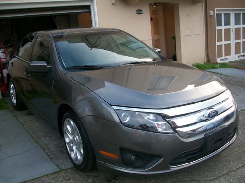 2011 ford fusion se