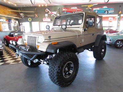 Buy used 1994 Jeep Wrangler YJ Sahara Pro Comp Lifted, 35 ...