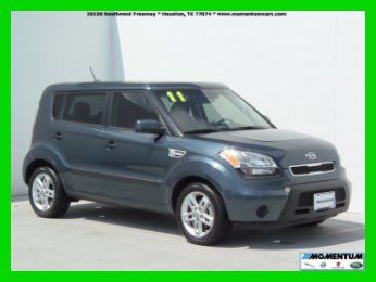 2011 kia soul 17k miles*cloth interior*automatic trans*clean carfax*we finance!!