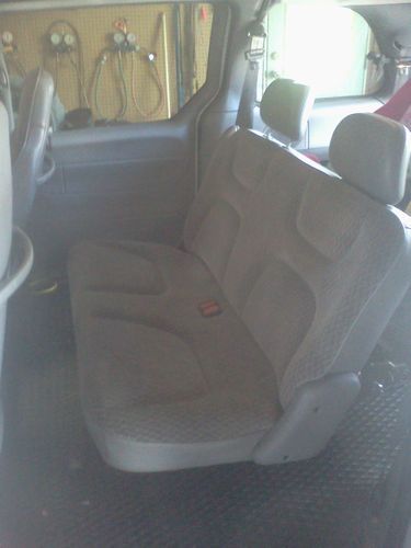 2000 Dodge Caravan Base Mini Passenger Van 4-Door 3.3L, image 9