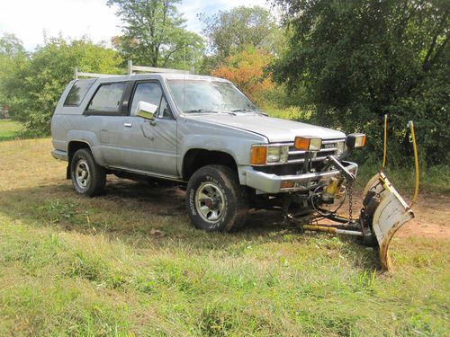 Buy used Winter is Coming 1988 Toyota 4Runner w/ SNOW PLOW ... Buy used Winter is Coming 1988 Toyota 4Runner w/ SNOW PLOW ...