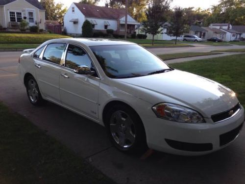 2006 chevy impala ss super clean,low miles