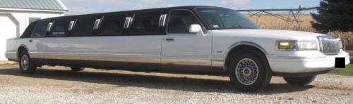 1996 lincoln town car executive limousine 4-door 4.6l &#034;one owner,&#034;