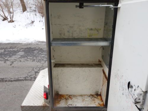 Buy used GMC SIERRA 2500 REGULAR CAB STAHL UTILITY BOX 77K ...