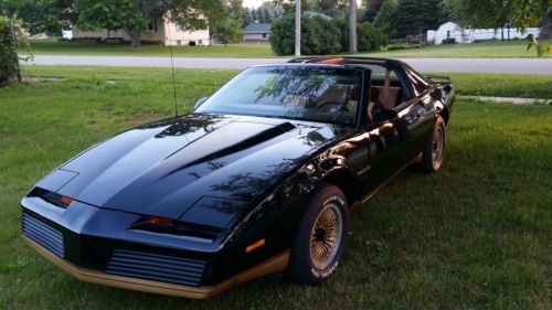 1983 pontiac firebird trans am  knight rider