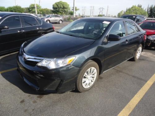 2014 toyota camry le - 4 cylinder, low miles.