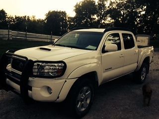 2006 toyota tacoma sr5 pickup truck 4x4 low reserve