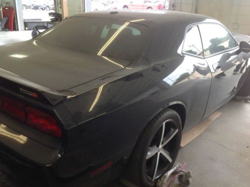 2009 challenger srt8 challenger salvage title 26k miles needs to be repaired