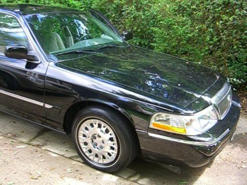 2003 mercury grand marquis black 16,000 miles one owner