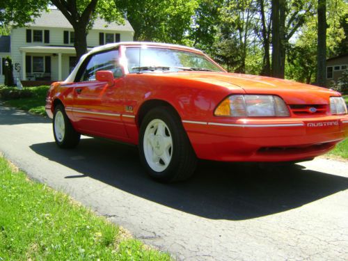 92 limited edition mustang convertible 27,000 original mile red w/ white wheels