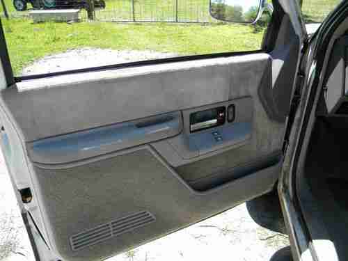1992 Chevrolet Blazer Silverado Sport Utility 2-Door 5.7L, image 10
