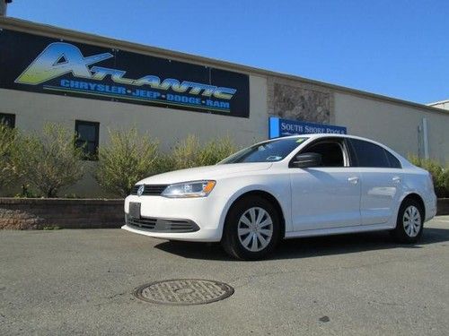 2012 volkswagen jetta sedan 4dr at base