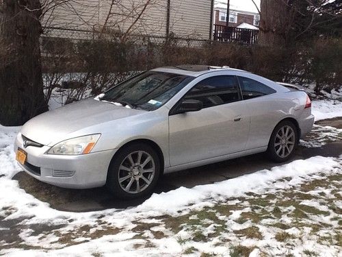 2005 honda accord ex coupe 2-door 3.0l clean title and carfax