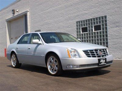 Cadillac dts w/clean carfax report, sparkling silver exterior &amp; tan leather int
