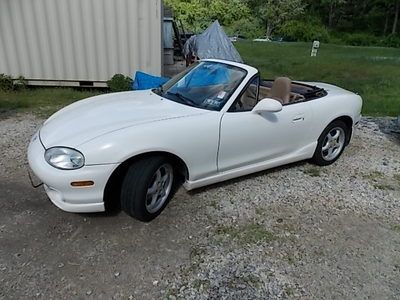 2000 mazda miata conv. no accidents,no reserve,  alloy wheels, ice cold a/c