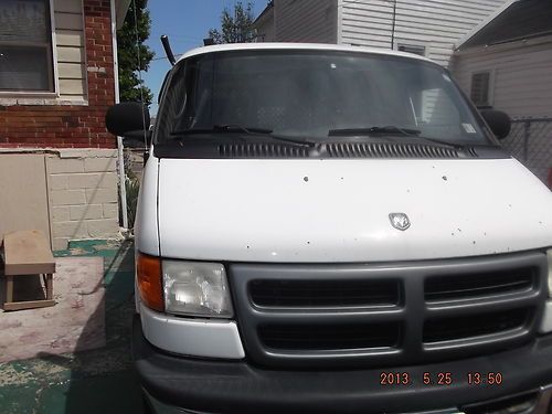 2001 dodge 2500 cargo/ utilty van