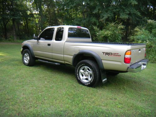 Find used 2004 Toyota Tacoma 4WD SR5 Extended Cab Pickup TRD Off Road