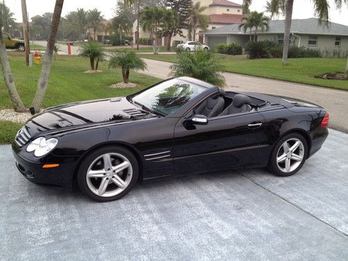 Convertible shiny black mercedes 2005 sl500 roadster