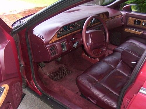 1993 Chevrolet Caprice Classic LTZ Sedan 4-Door 5.7L, image 6