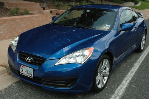 2011 hyundai genesis coupe 2.0t 2-door 2.0l manual 6-speed